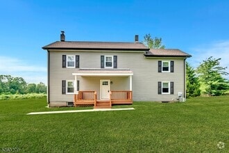 Building Photo - 1712 Linvale Harbourton Rd