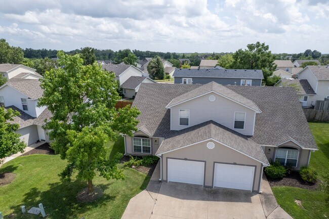 Foto del edificio - 2412-2414 Calder Ct.