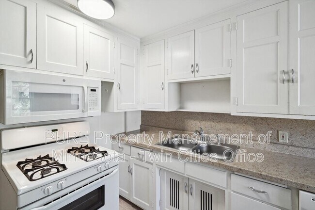 Foto del edificio - 5515 Oliver Ave S