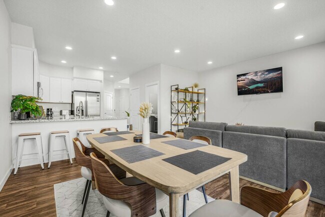 Foto del edificio - 2702 E 33rd St