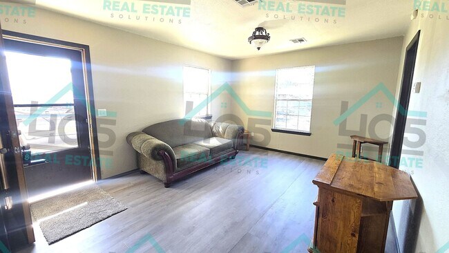 Foto del edificio - 621 W Acres St
