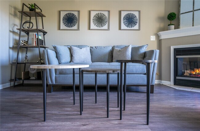 Foto del edificio - 769 Royal Sunset Dr