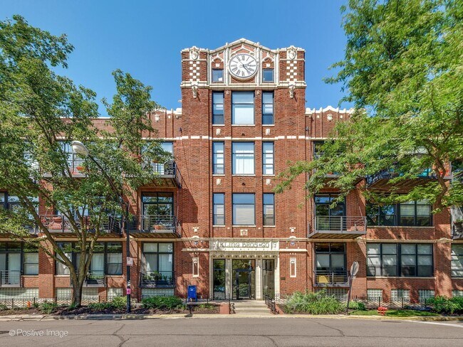 Foto del edificio - 2300 W Wabansia Ave