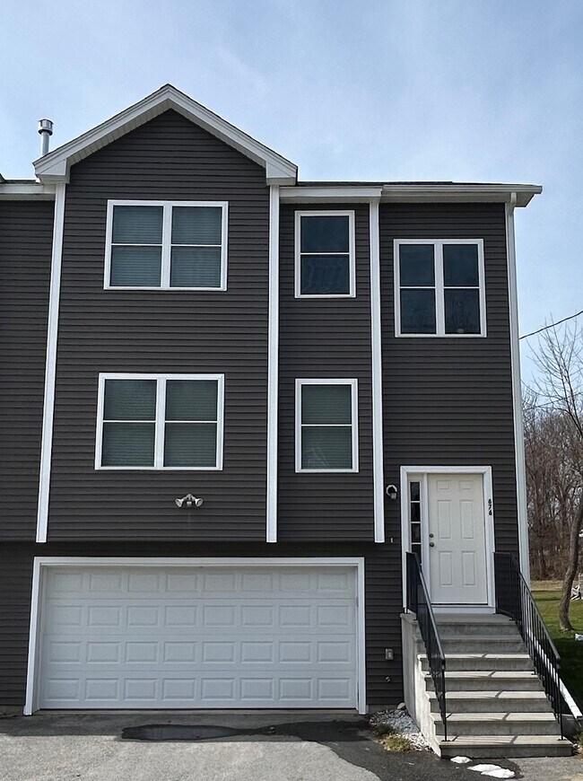 Foto del edificio - 676 Burncoat St