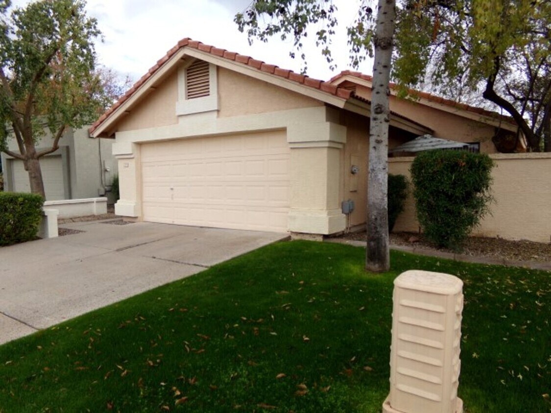 Primary Photo - Gilbert Home