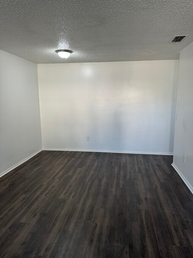 Building Photo - 8501 Channelview Cir
