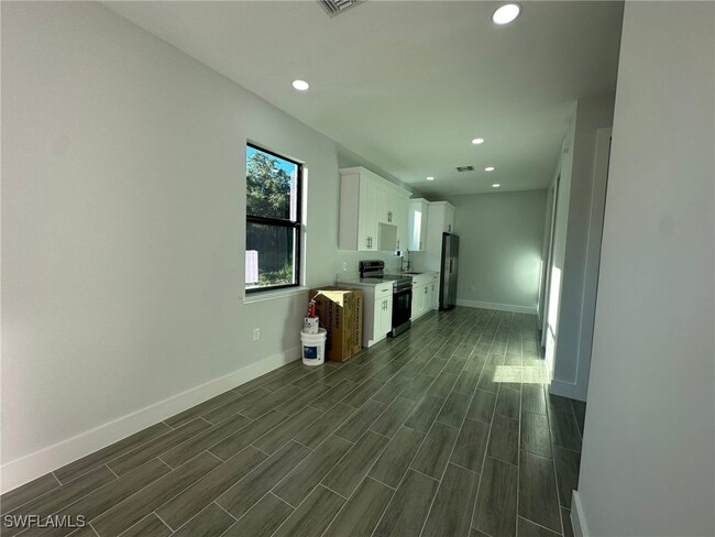 Foto del edificio - 3617 26th Ave SE