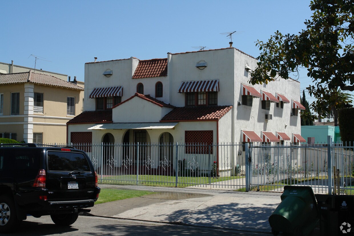 Building Photo - 248 S Alexandria Ave