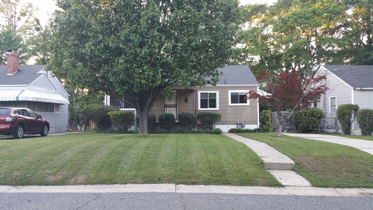 Primary Photo - 7844 8th Ave S