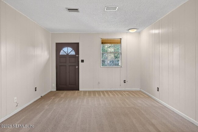 Building Photo - 8900 Crystal Springs Rd