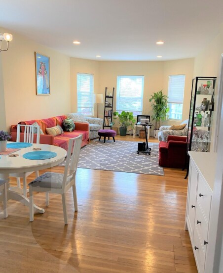 Foto principal - 346 Putnam Ave
