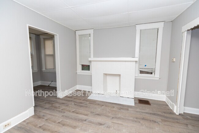 Foto del edificio - 3425 W 8th St