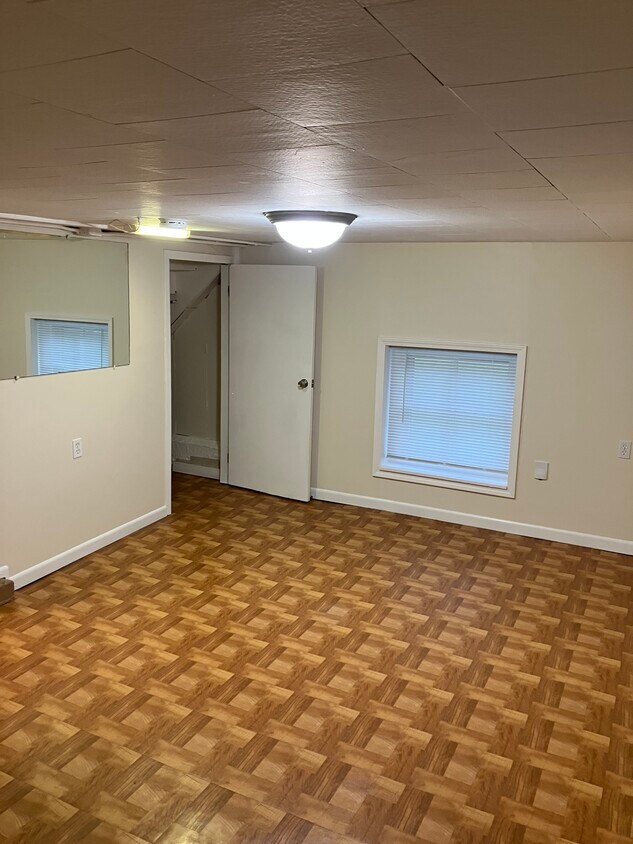 Bedroom - 5027 S Latrobe Ave