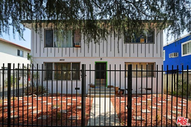 Foto del edificio - 14222 Calvert St