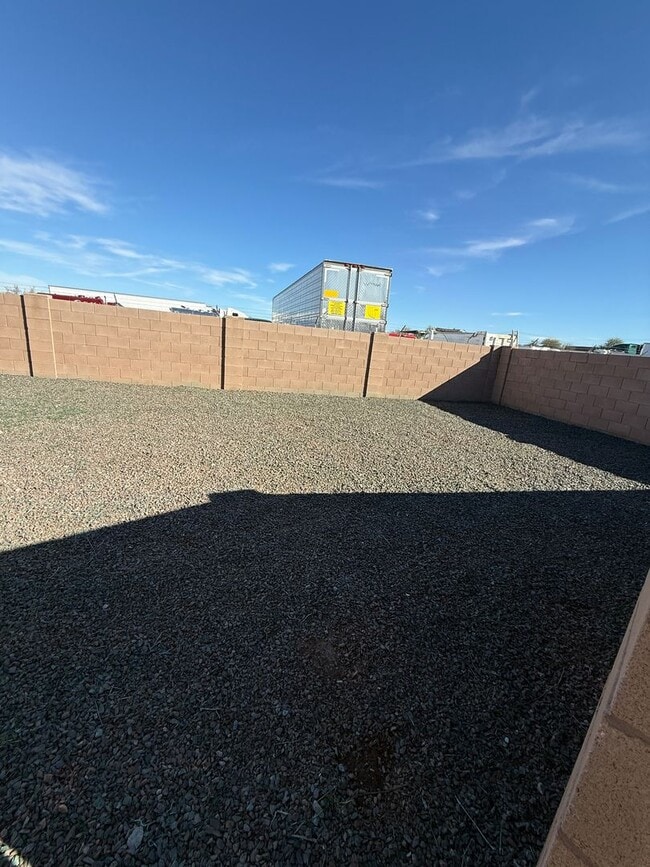 Building Photo - 3 Bed | 2 Bath | 1,456 Sq Ft | 2-Car Garage