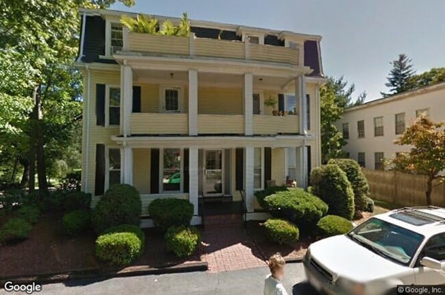 Building Photo - 15 Bemis Rd