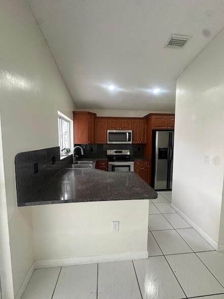 Foto del edificio - 9316 NW 121 Terrace