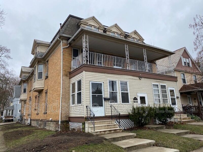 Primary Photo - 316 Furnace St