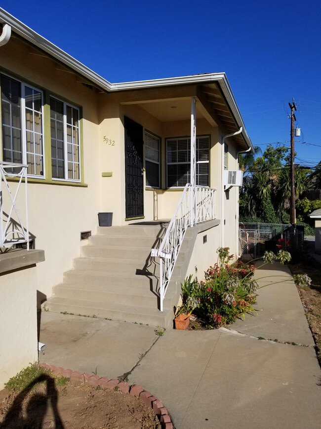 Building Photo - 5932 La Tijera Blvd