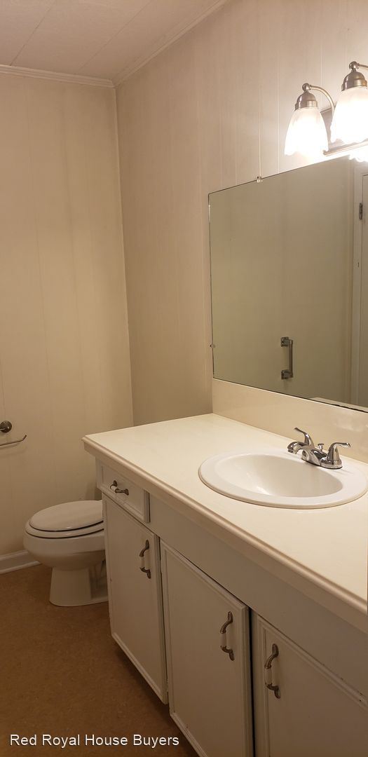 Building Photo - 2 br, 1 bath House - 213 N Suire St