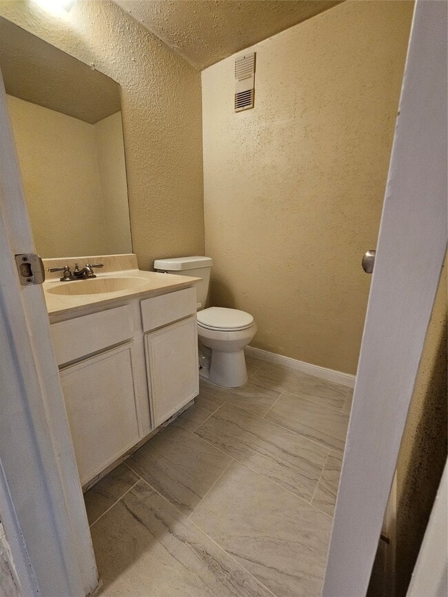 Foto del edificio - 3303 W Greenridge Dr