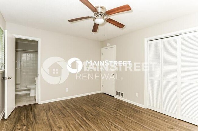 Foto del edificio - 3 Bedroom Pet-Friendly Home in Douglasvill...