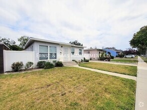 Building Photo - 3102 Ocana Ave