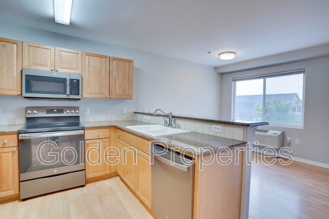 Foto del edificio - 310 N Promenade Loop