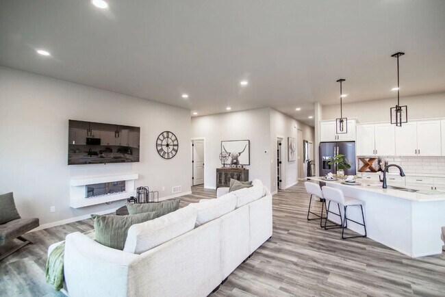 Foto del edificio - Legacy Homes at Coulee Ridge