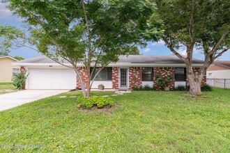 Building Photo - 4885 Cocoanut Dr