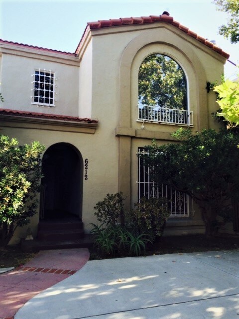 Foto principal - 6212 W 6th St
