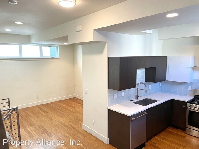 Building Photo - 1 br, 3 bath House - 1258 Perry Street
