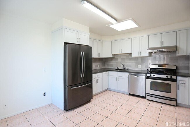 Foto del edificio - 1871 46th Ave