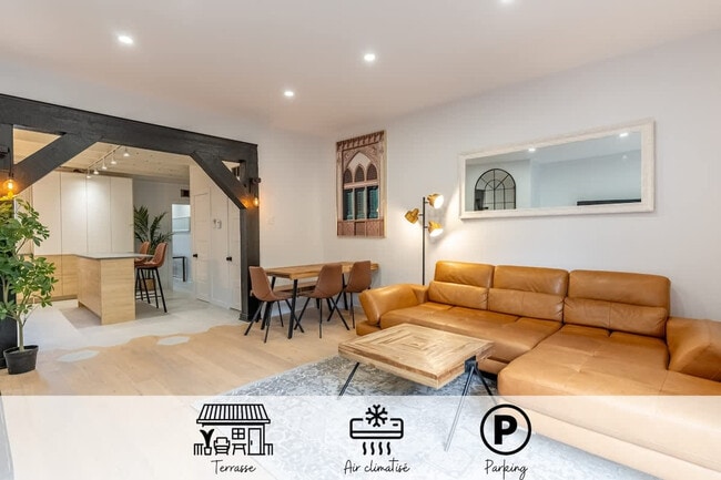 Building Photo - 8821 Rue Lajeunesse