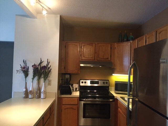Kitchen_View 2 - 471 Whalley Ave