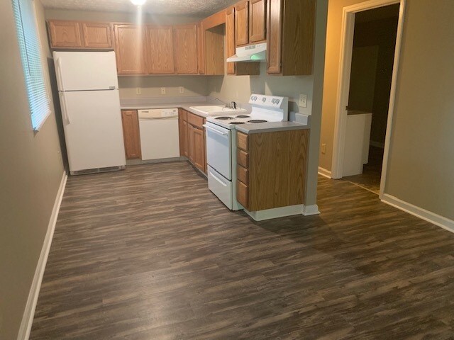 Foto del edificio - 3918 Timberlake Rd