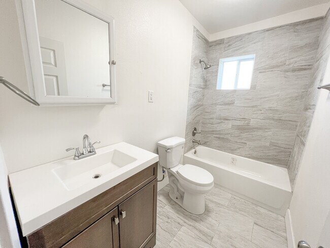 Foto del edificio - 1916 Magnolia Ave