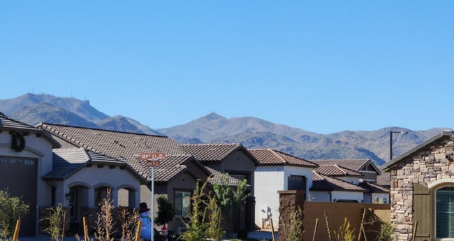 Building Photo - New Stunning Surprise Property!
