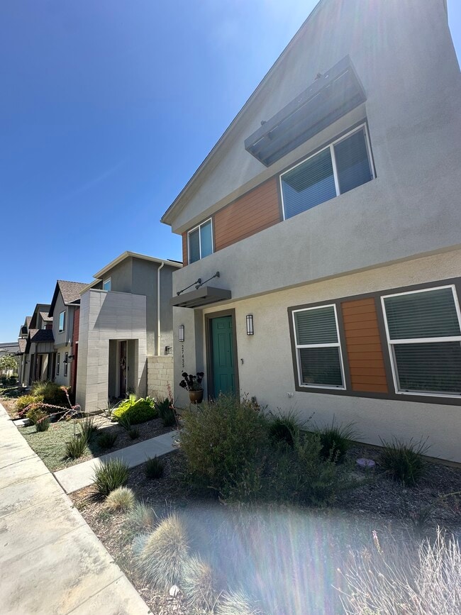 Foto del edificio - 27455 Longview Pl