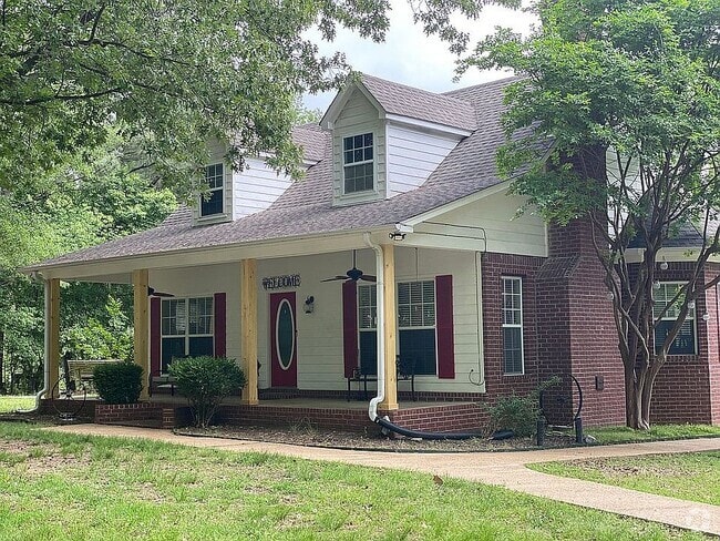 Building Photo - 8898 Hailey Rd