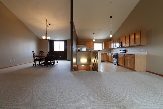 Building Photo - Spectacular 3 Bedroom Condo in Mount Pleasant