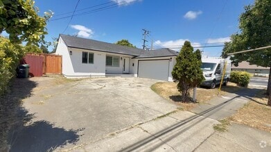 Building Photo - 27733 Dickens Ave