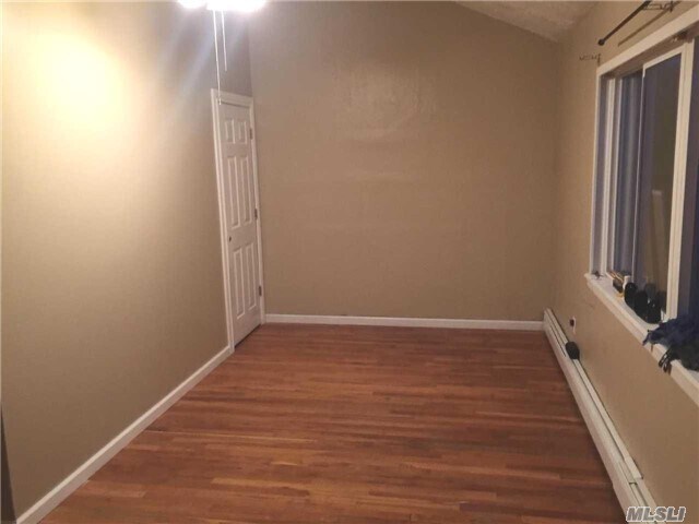 Foto del edificio - 6 Elizabeth Ln