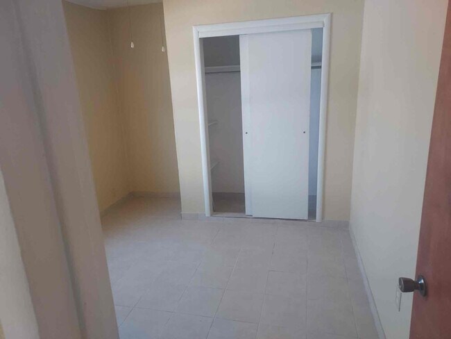 Foto del edificio - 411 E St