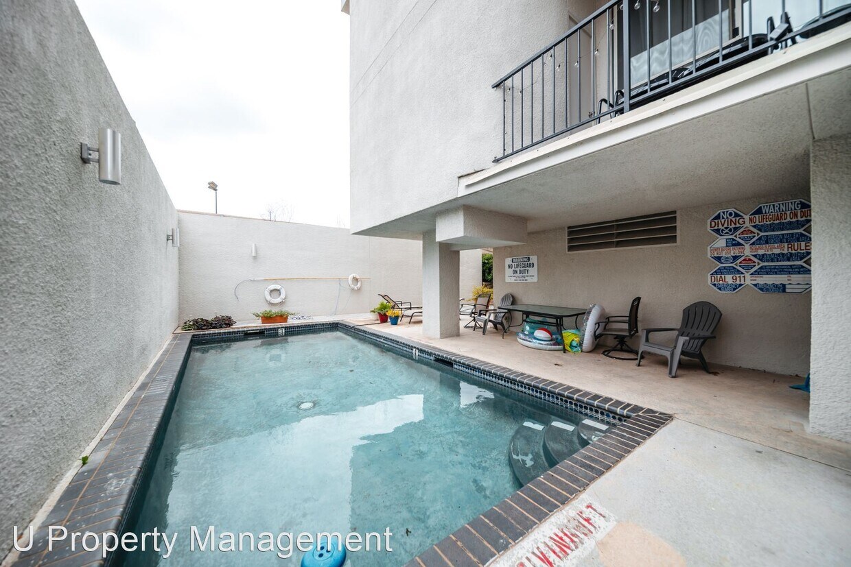 Primary Photo - 2 br, 2 bath House - 4221 Cole Avenue Unit...