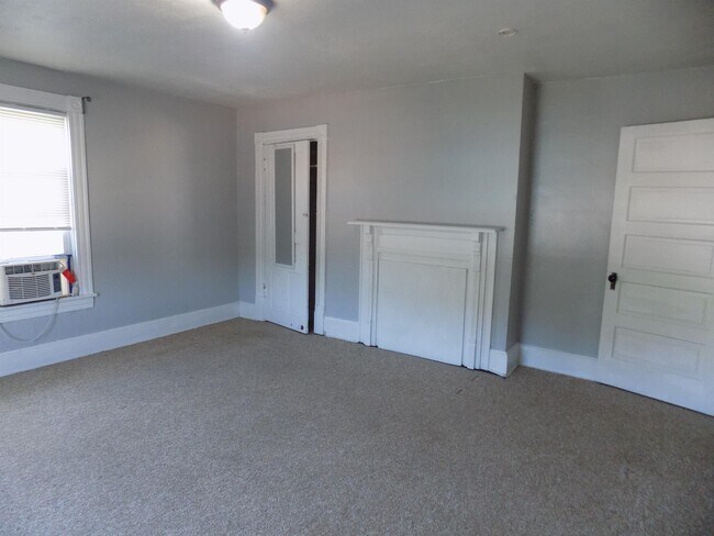 Building Photo - 5808 Curry Rd