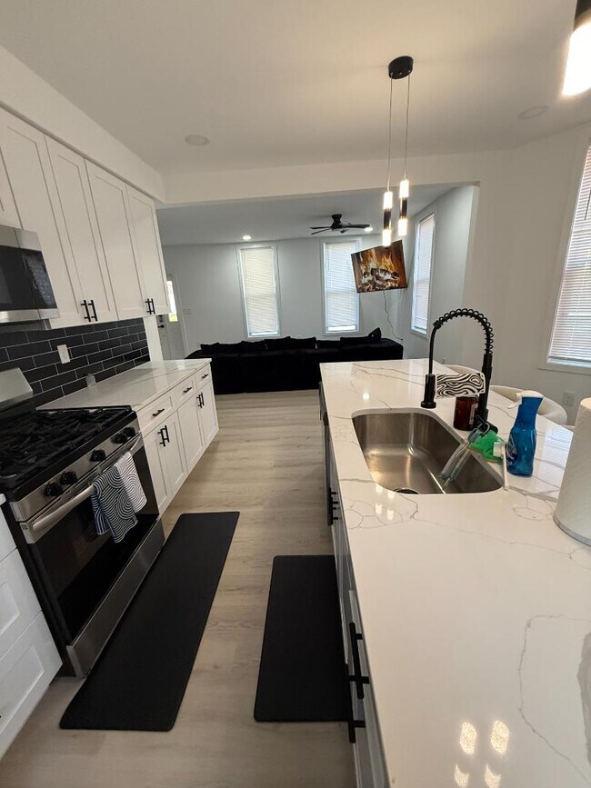 Foto del edificio - 2903 E Cold Spring Ln