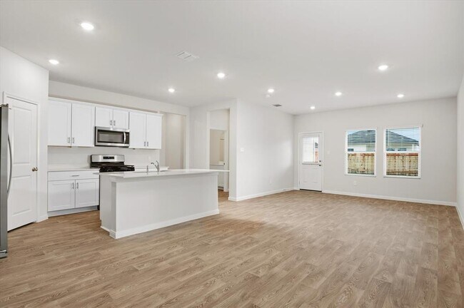 Foto del edificio - 120 Raymondville Path