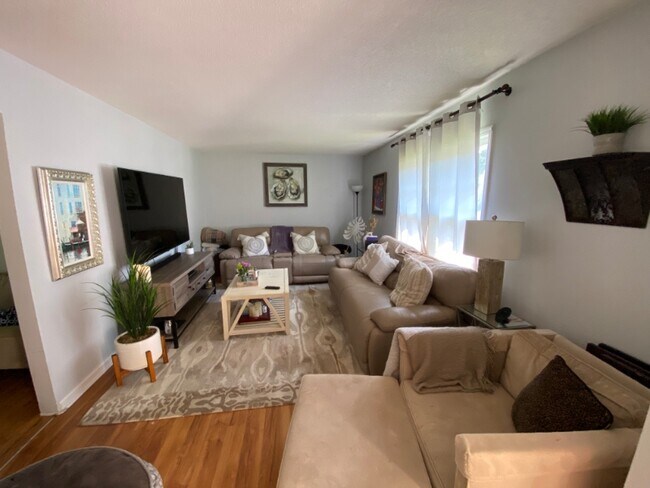 Foto del edificio - 1115 Inlet Cove Ct