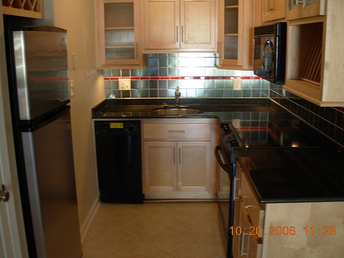 Building Photo - 655 E Campus Rd